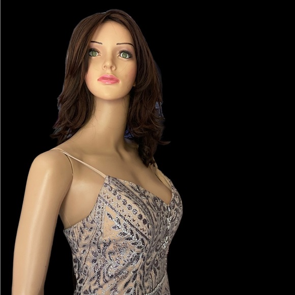 Royal Queen collection embellished gown dress size 12-14 - Picture 8 of 12